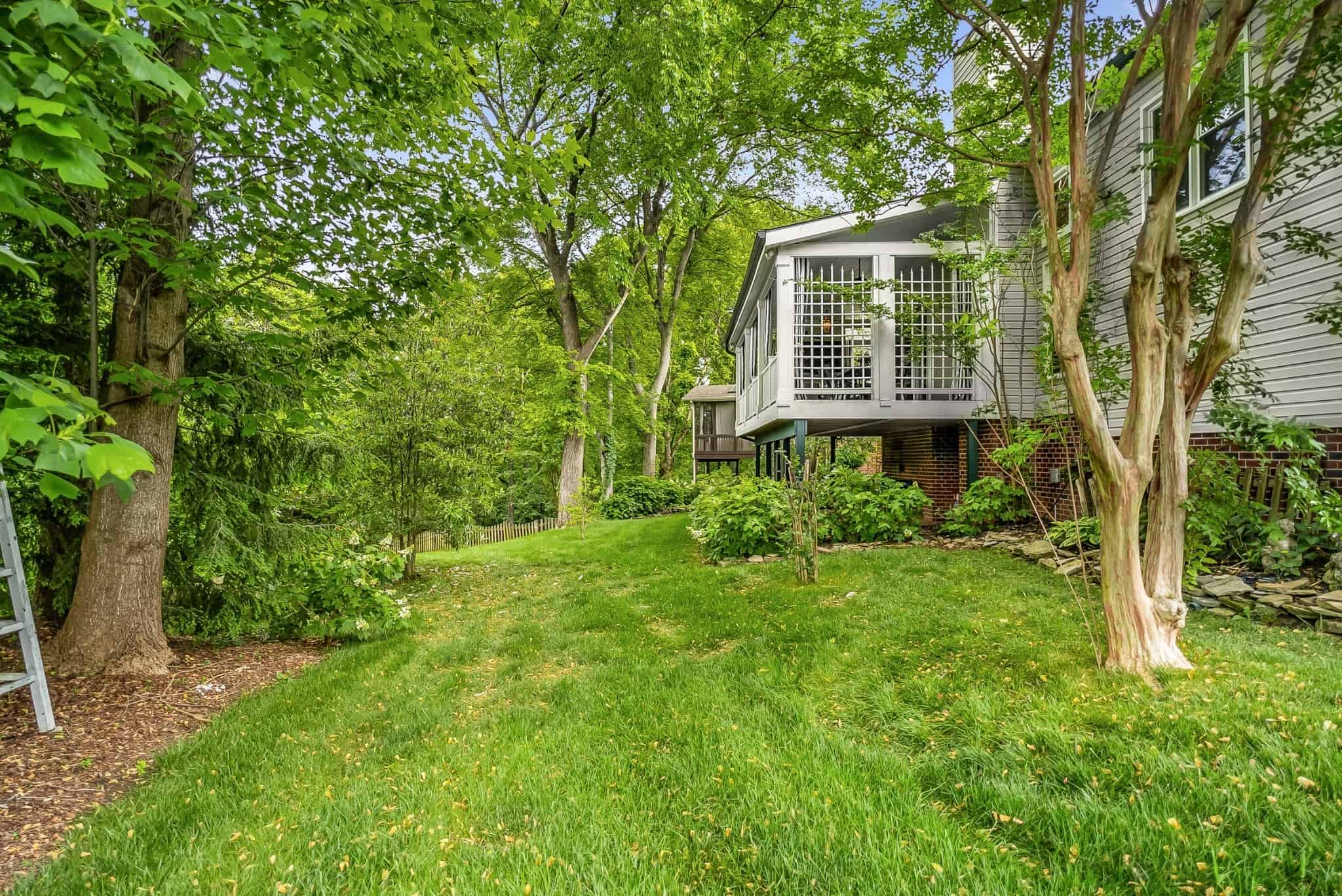 301 Culpepper Ct. - back deck
